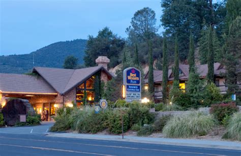 oakhurst hotels